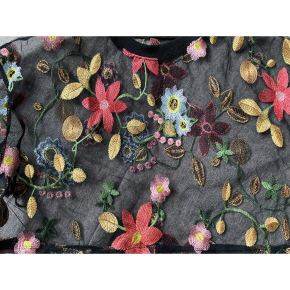 SHEER EBROIDERED FLORAL CROP TOP BLACK MEDIUM TULLE TEE T-SHIRT - Picture 4 of 6